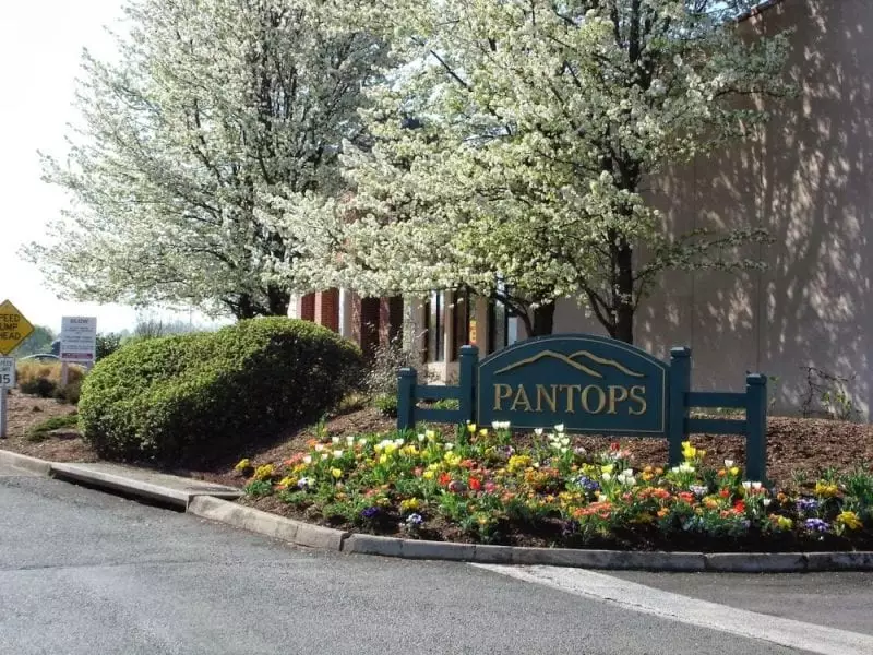 View of entrance to Pantops district